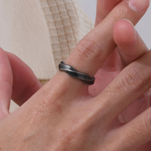 Wholesale Stainless Steel Möbius Ring
