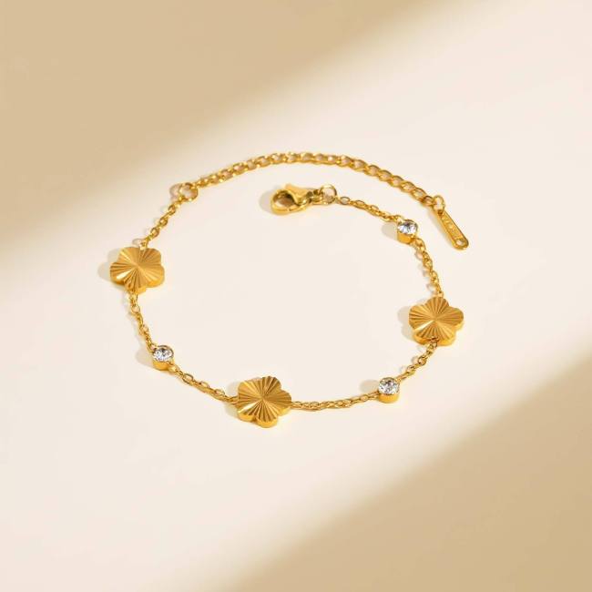 Wholesale Stainless Steel Five Leaf Flower Bracelet