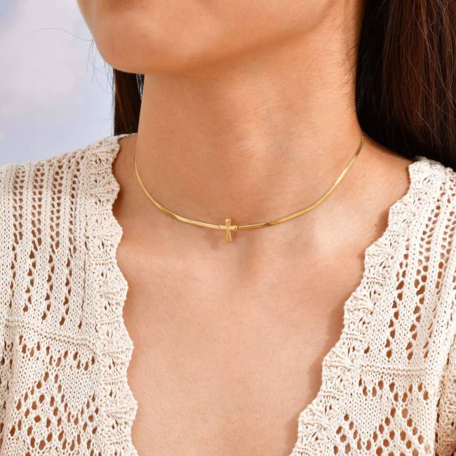 Wholesale Stainless Steel Gold Cross Necklace