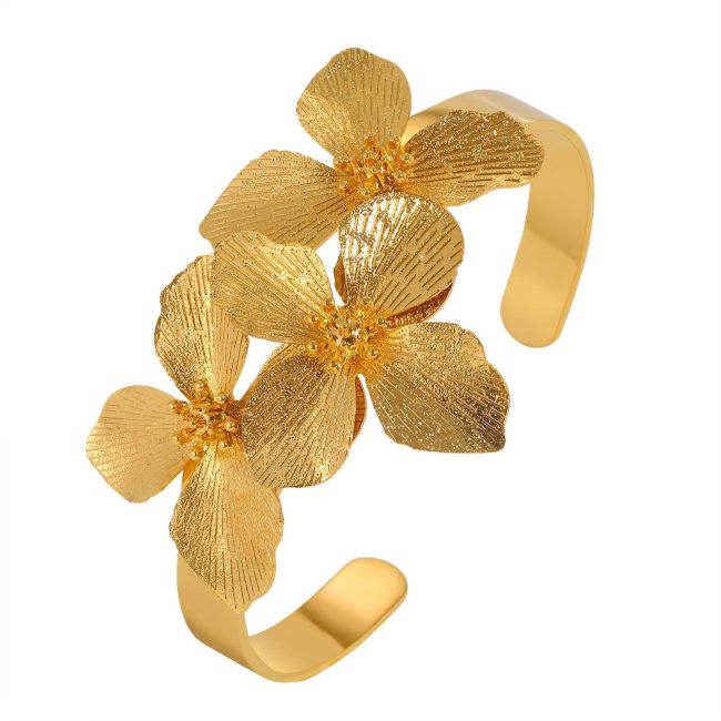 Wholesale Stainless Steel Triple Flower Cuff Bangle