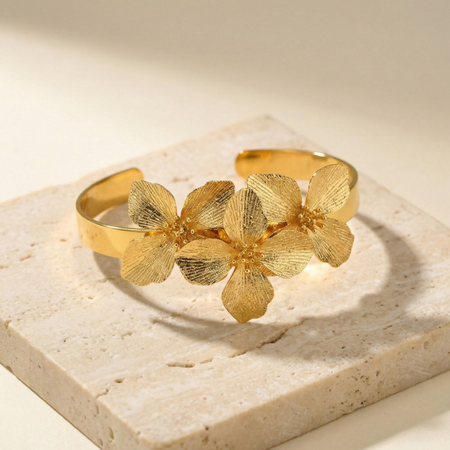 Wholesale Stainless Steel Triple Flower Cuff Bangle