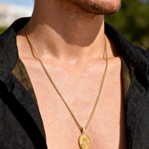 Wholesale 18K Gold Plated Sacred Heart of Jesus Medal Necklace
