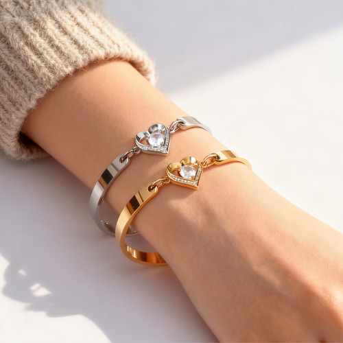Wholesale Stainless Steel Heart Bangle Bracelet