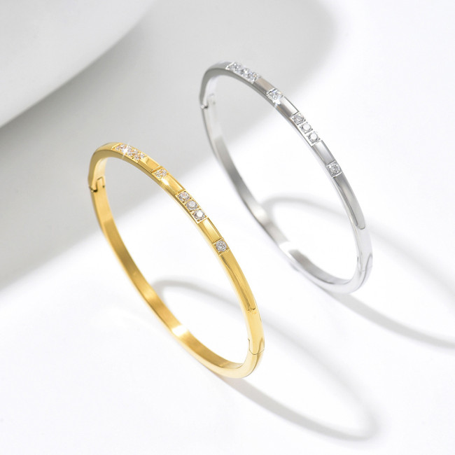 Wholesale Stainless Steel CZ Inlaid Bangle