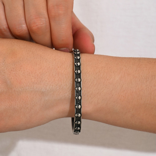 Wholesale Retro Stainless Steel Skull Bangle