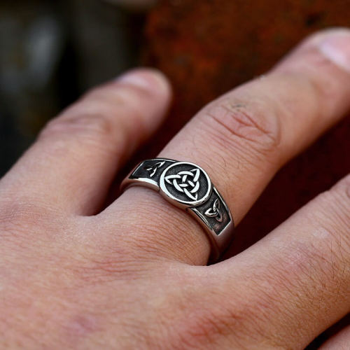 Wholesale Vintage Celtic Triquetra Knot Stainless Steel Ring