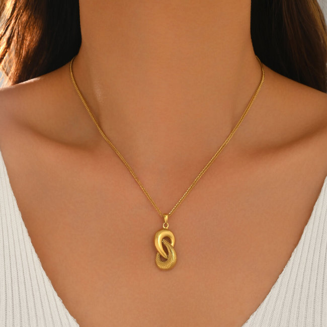 Wholesale Stainless Steel Interlocking Snake Pendant