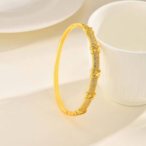 Wholesale Copper Zirconia Niche Bangle