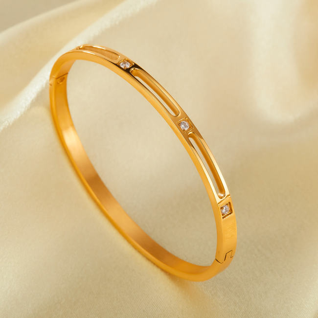 Wholesale Stainless Steel Hollowed CZ Bangle
