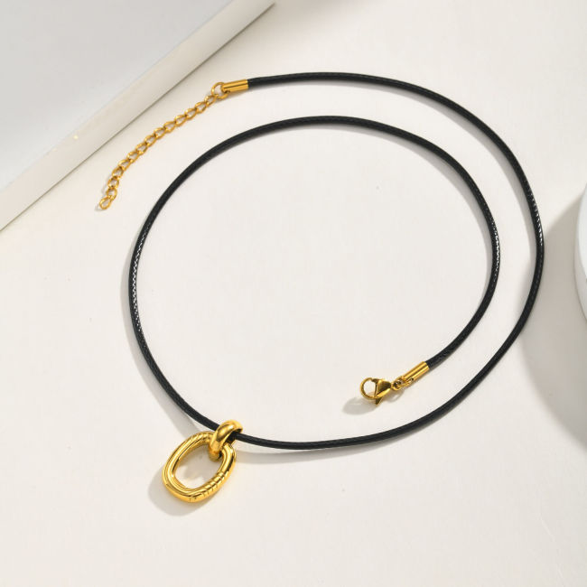 Wholesale Stainless Steel Sculpted Oval Link Leather Necklace