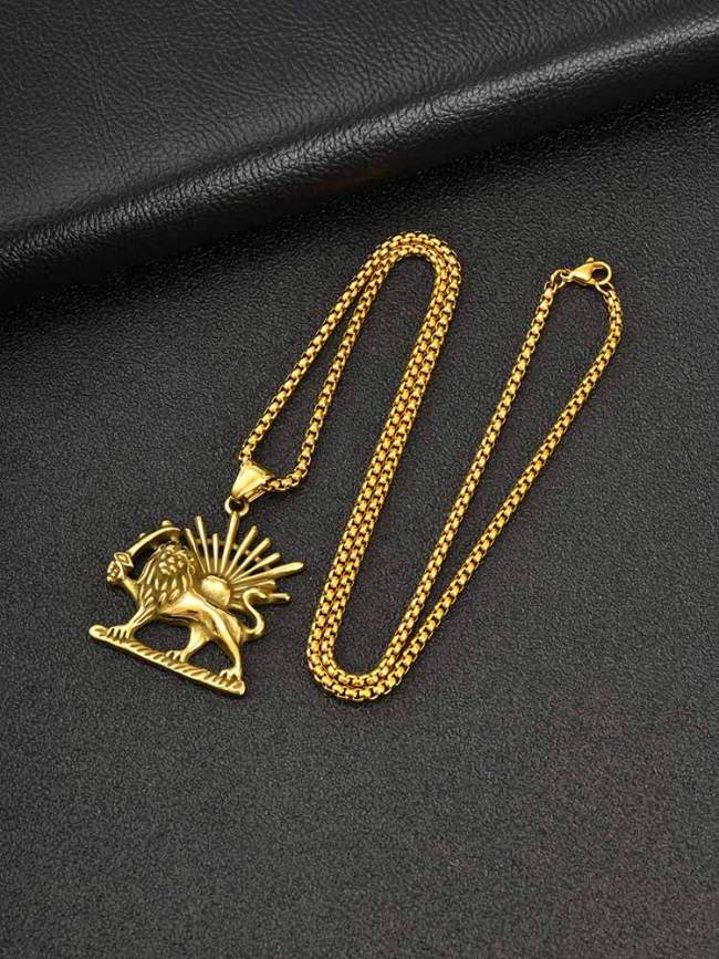 Wholesale Stainless Steel Lion Holding Sword Sunburst Pendant