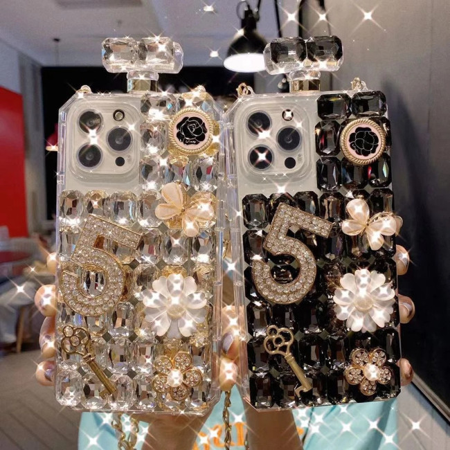 Luxury Bling Diamond Rhinestone Perfume Bottle Case for iPhone 17 Air 16  13 14 12 15 Pro Max X XS XR 8 Plus Glitter Crystal Phone Cover