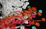 Throw Streamers - White/Multicolor (Cups, 9 Pieces/Pack)