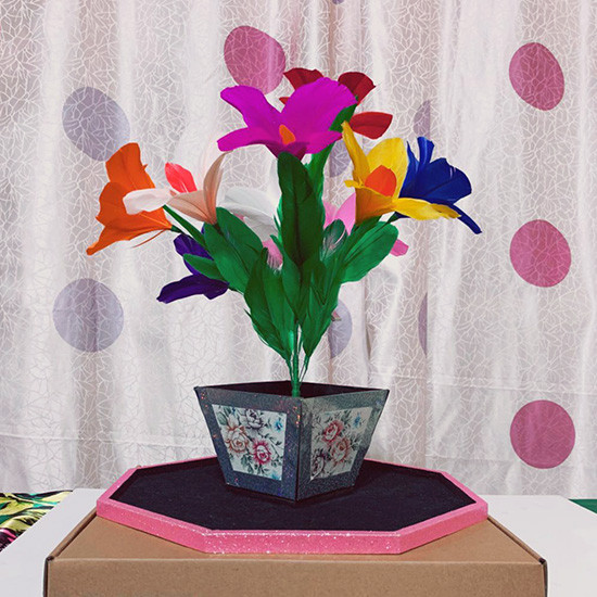 Appearing Potted Flower Tray by YG Magic