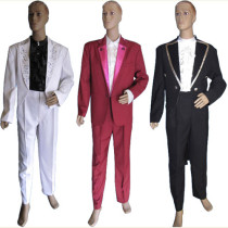 * Three Quick Costume Changes for Man (Noble)