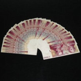 Fanning Bills