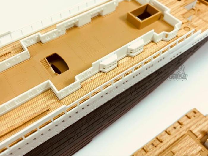 Wooden Deck for Academy 14215 1/400 Scale RMS Titanic Model CY350044 with Anchor Chain