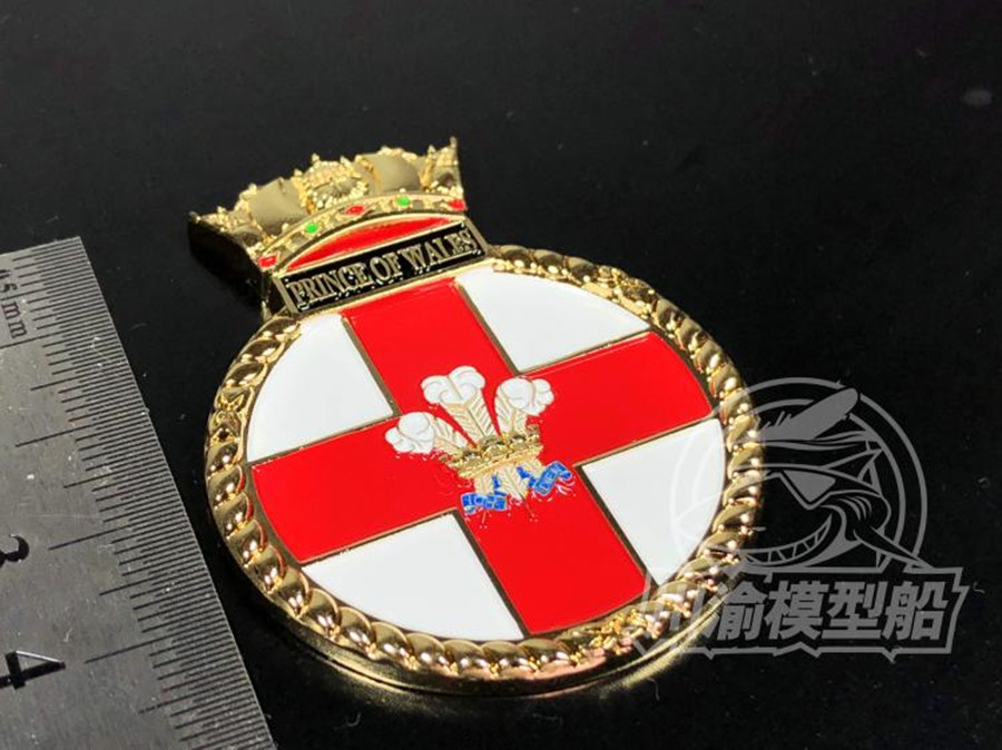 Metal Badge Heraldry HMS Battleship Queen Elizabeth Model Ship Display CYH009 