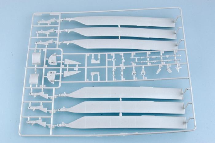 Trumpeter 05105 1/35 Scale CH-47D Chinook Helicopter Military Plastic Aircraft Assembly Model Kit