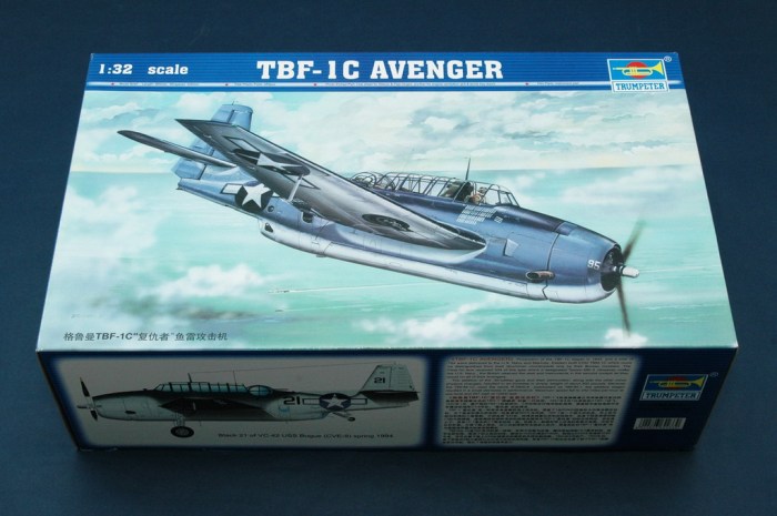 Trumpeter 02233 1/32 Scale TBF-1C Avenger Torpedo Bomber Military Plastic Assembly Aircraft Model Kit