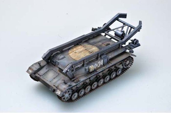 Trumpeter 00390 1/35 Scale German Bruckenleger IV b Military Plastic Tank Assembly Model Kit