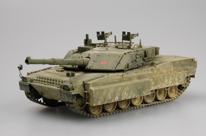 Trumpeter 00394 1/35 Scale Italian C1 Ariete MBT with Uparmored Military Plastic Tank Assembly Model Kit