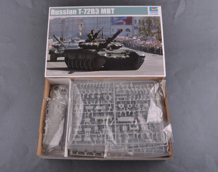 Trumpeter 09508 1/35 Scale Russian T-72B3 MBT Armor Plastic Assembly Tank Model Kit