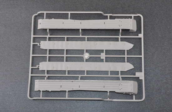 Trumpeter 05581 1/35 Scale Russian T-80BVD Main Battle Tank Armor Plastic Assembly Model Kits
