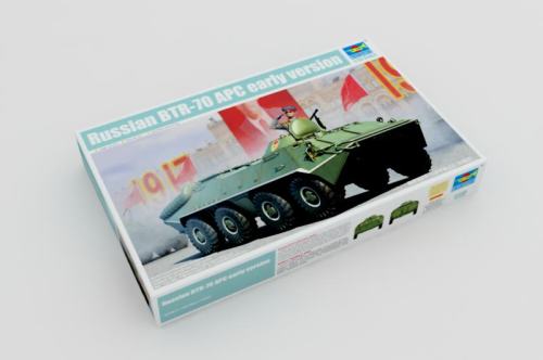 Trumpeter 01590 1/35 Scale Russian BTR-70 APC Early Version Military Plastic Assembly Model Kits