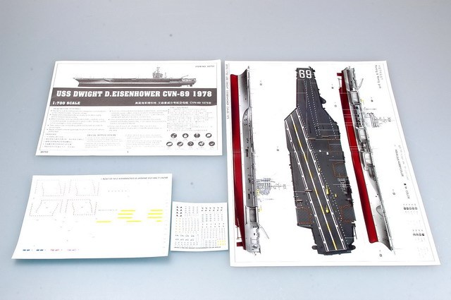 Trumpeter 05753 1/700 Scale USS Dwight D.Eisenhower CVN-69 1978 Military Plastic Assembly Model Kits
