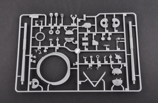 Trumpeter 01579 1/35 Scale Soviet T-64A MOD 1981 Military Plastic Tank Assembly Model Building Kits