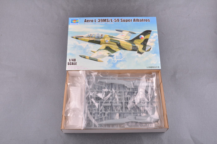 Trumpeter 05806 1/48 Scale Aero L-39MS/L-59 Super Albatros Military Plastic Aircraft Assembly Model Kit