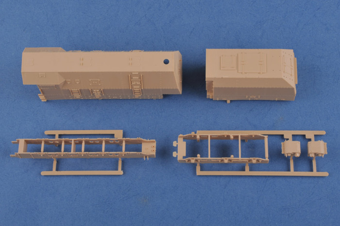 HobbyBoss 82922 1/72 Scale German Panzerlok BR57 Armoured Locomotive Military Plastic Assembly Model Kits