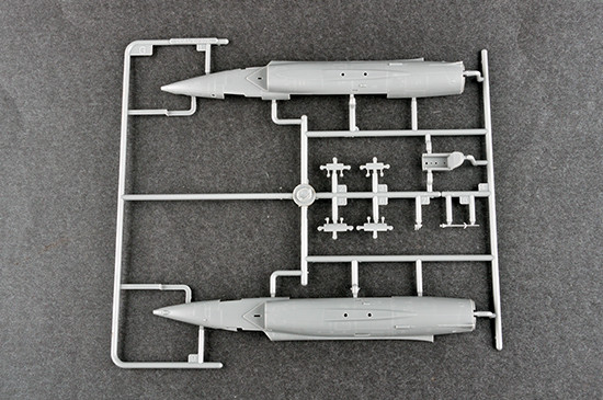 Trumpeter 01686 1/72 Scale Chinses PLA Nanchang Q-5 Attack Aircraft Military Plastic Assembly Model Kits