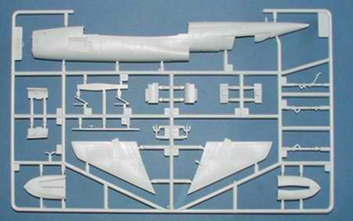 Trumpeter 01605 1/72 Scale North American F-107A Ultra Sabre Military Plastic Aircraft Assembly Model Kits