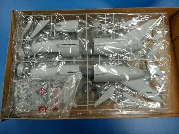 Trumpeter 02204 1/32 Scale The PLAAF MIG-15 bis Fighter Military Plastic Assembly Aircraft Model Kits