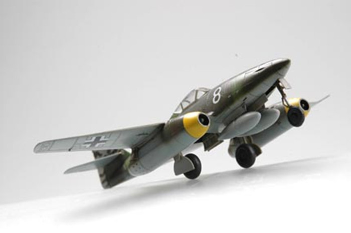 HobbyBoss 80249 1/72 Scale Me262 A-1a Fighter Military Plastic Aircraft Assembly Model Kits