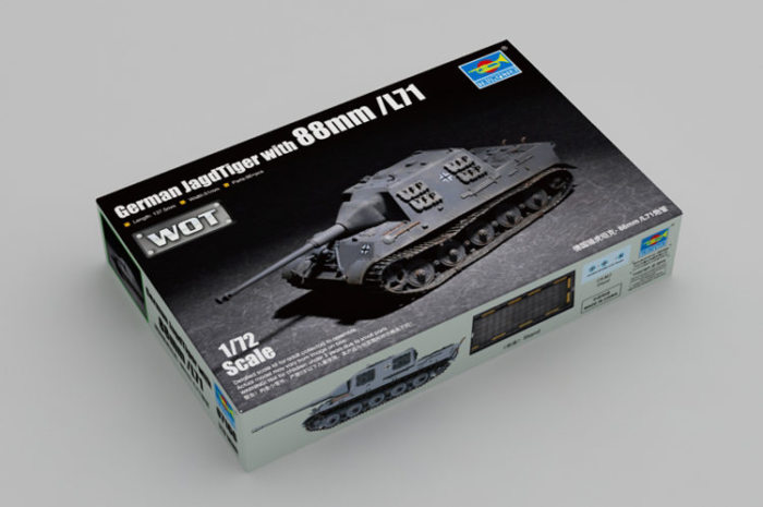 Trumpeter 07166 1/72 Scale German JagdTiger with 88mm /L71 Plastic Tank Assembly Model Kits
