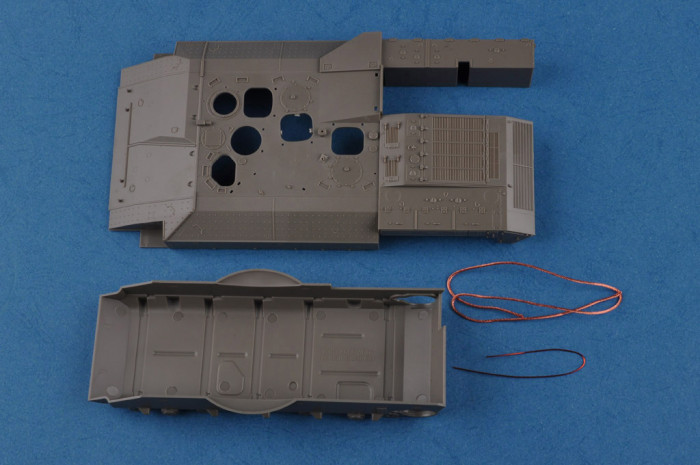 HobbyBoss 83856 1/35 Scale Israel IDF Achzarit APC (Early Version) Military Plastic Assembly Model Kits