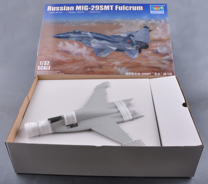 Trumpeter 03225 1/32 Scale Russian MIG-29SMT Fulcrum Fighter Military Plastic Aircraft Assembly Model Kits