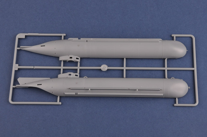 HobbyBoss 80170 1/35 Scale German Molch Midget Submarine Military Plastic Assembly Model Kits