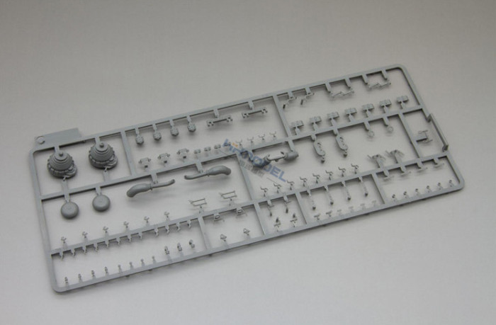 Takom 8001 1/35 Scale Sd.Kfz.186 Jagdtiger Early/Late Production 2in1 Tank Military Plastic Assembly Model Kits