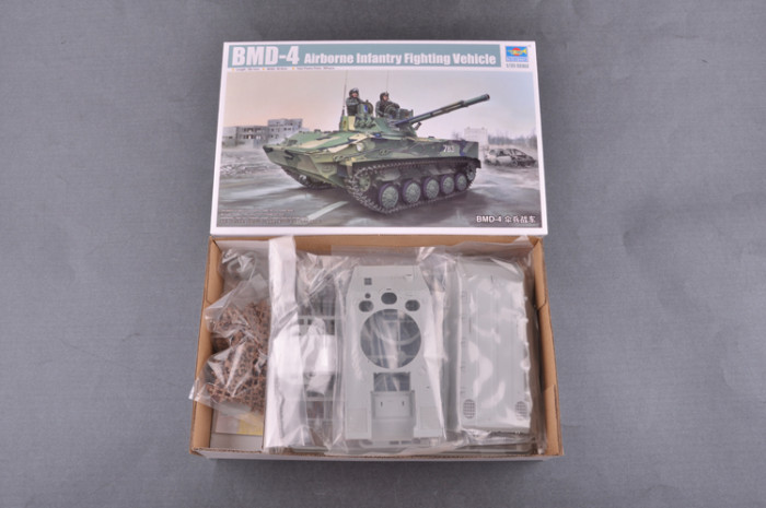 Trumpeter 09557 1/35 Scale BMD-4 Airborne Infantry Fighting Vehicle Military Plastic Assembly Model Kits