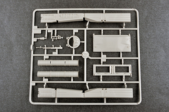Trumpeter 09587 1/35 Scale Russian T-80BVM MBT Military Plastic Tank Assembly Model Kits
