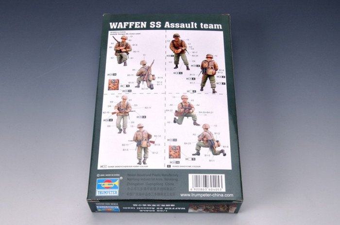 Trumpeter 00405 1/35 Scale German Waffen SS Assault Team Soldier Figures Military Plastic Assembly Model Kits