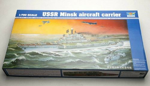 Trumpeter 05703 1/700 Scale USSR Minsk Aircraft Carrier Military Plastic Assembly Model Kit