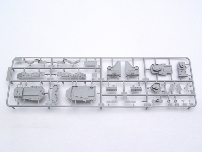 Trumpeter 05712 1/700 Scale Germany Tirpitz Battleship 1944 Military Plastic Assembly Model Kit