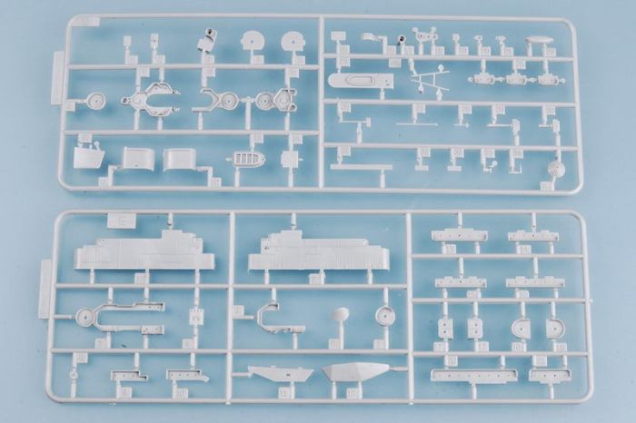 Trumpeter 05728 1/700 Scale US Aircraft Carrier ESSEX CV-9 WOW Military Plastic Assembly Model Kits