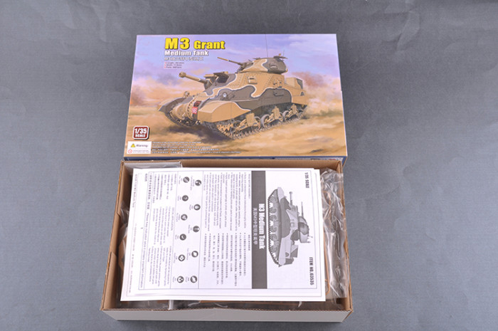 Trumpeter ILK 63535 1/35 Scale M3 Grant Medium Tank Military Plastic Assembly Model Kits
