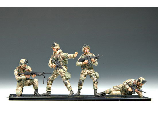 Trumpeter 00410 1/35 Scale US 101st Airborne Division Crew Soldiers Figures Military Plastic Assembly Model Kits